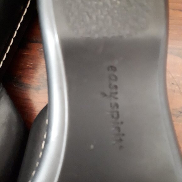 Black Leather Sandals by Easy Spirit in Size 7 - Picture 6 of 6